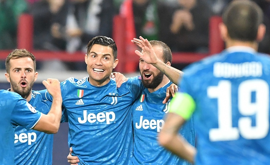  罗伊斯达成德甲百球里程碑创队史纪录  